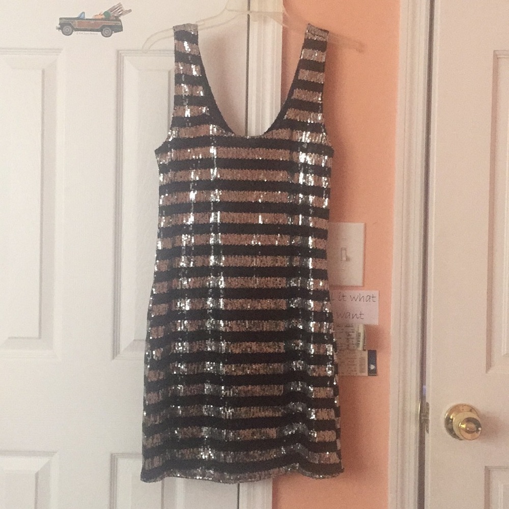 Black and silver sparkling dress size L